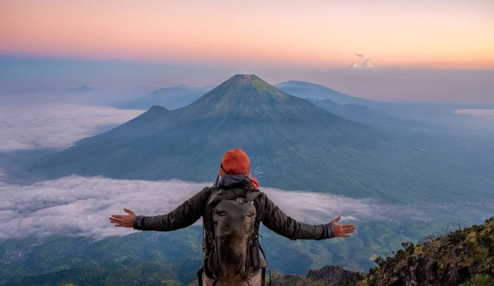 Mount Sumbing Sunrise Trekking (2 Days 1 Night, No Camping)
